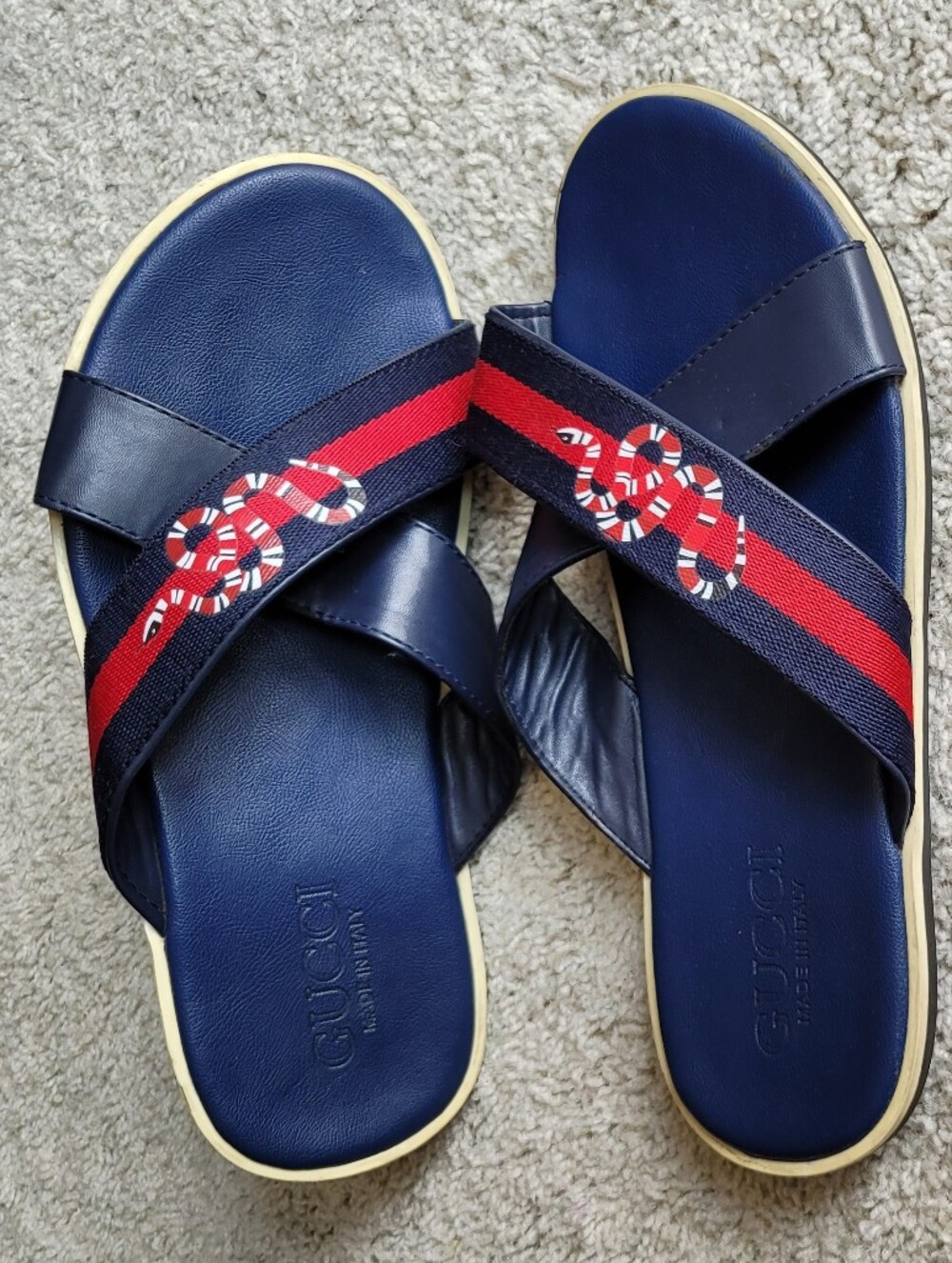 Gucci Navy Leather Sandals Red Accents & Snake Emblem Very Good Condition - Picture 5 of 7
